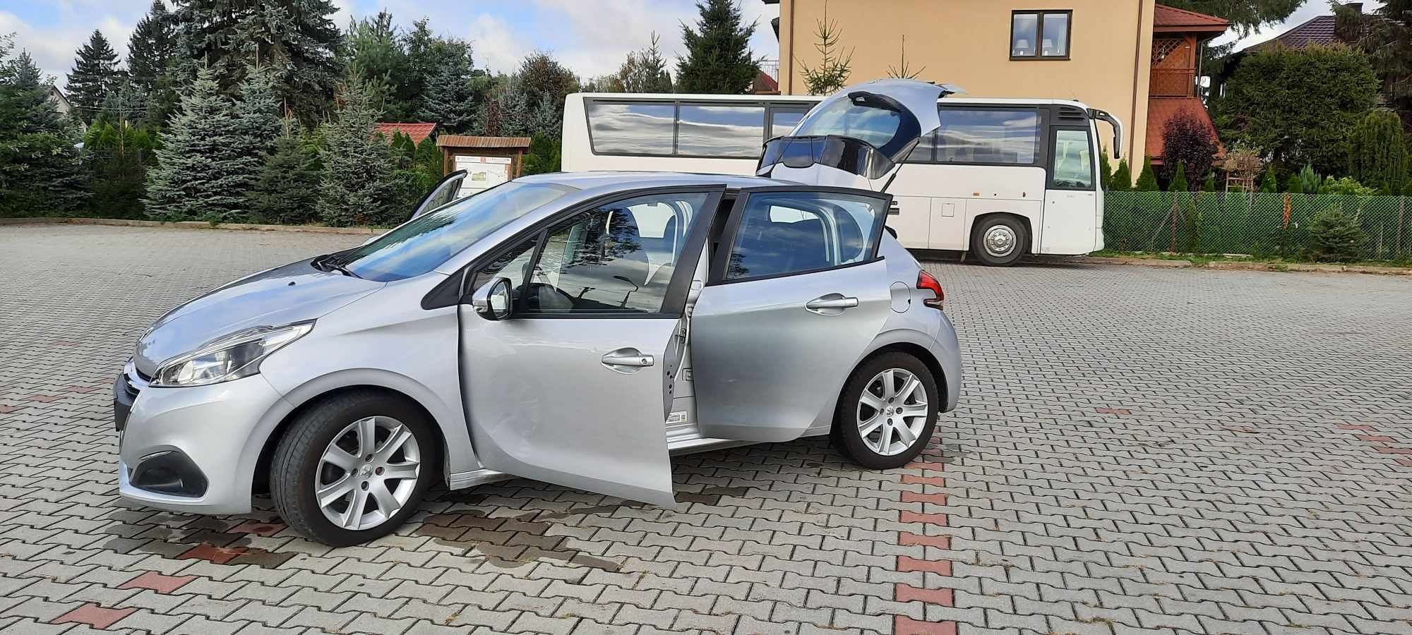 Peugeot 208 1.6HDI 2017r.