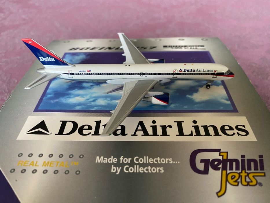 Miniatura Delta Air Lines Boeing 757-200