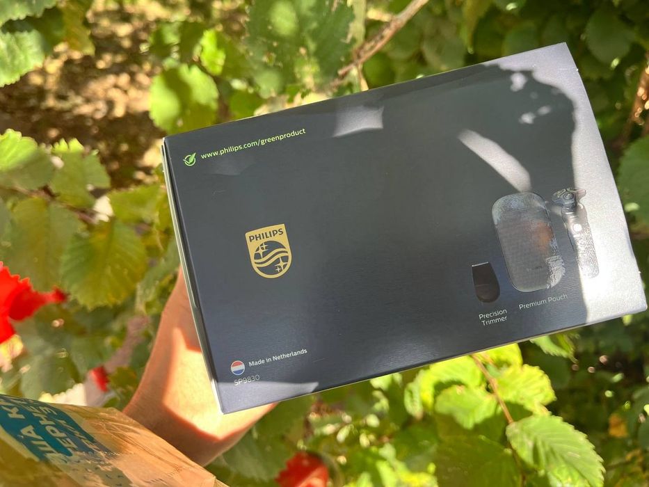 Акумуляторна безпровідна бритва шайвер philips series s9000 sp9830 pre