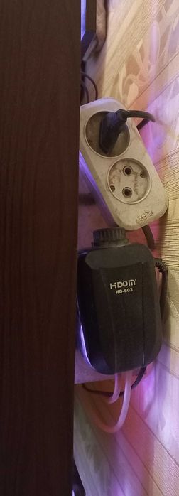 Аквариум 90 л с подсветкой, грунтом, подставкой под компрессор