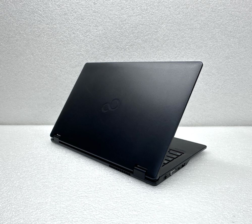 Ноутбук Fujitsu E449 14" IPS i3-8130U 8GB DDR4/ 256GB SSD M.2 4G LTE