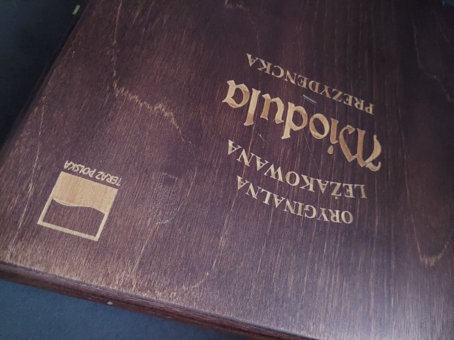 Pudełko prezentowe na trunek