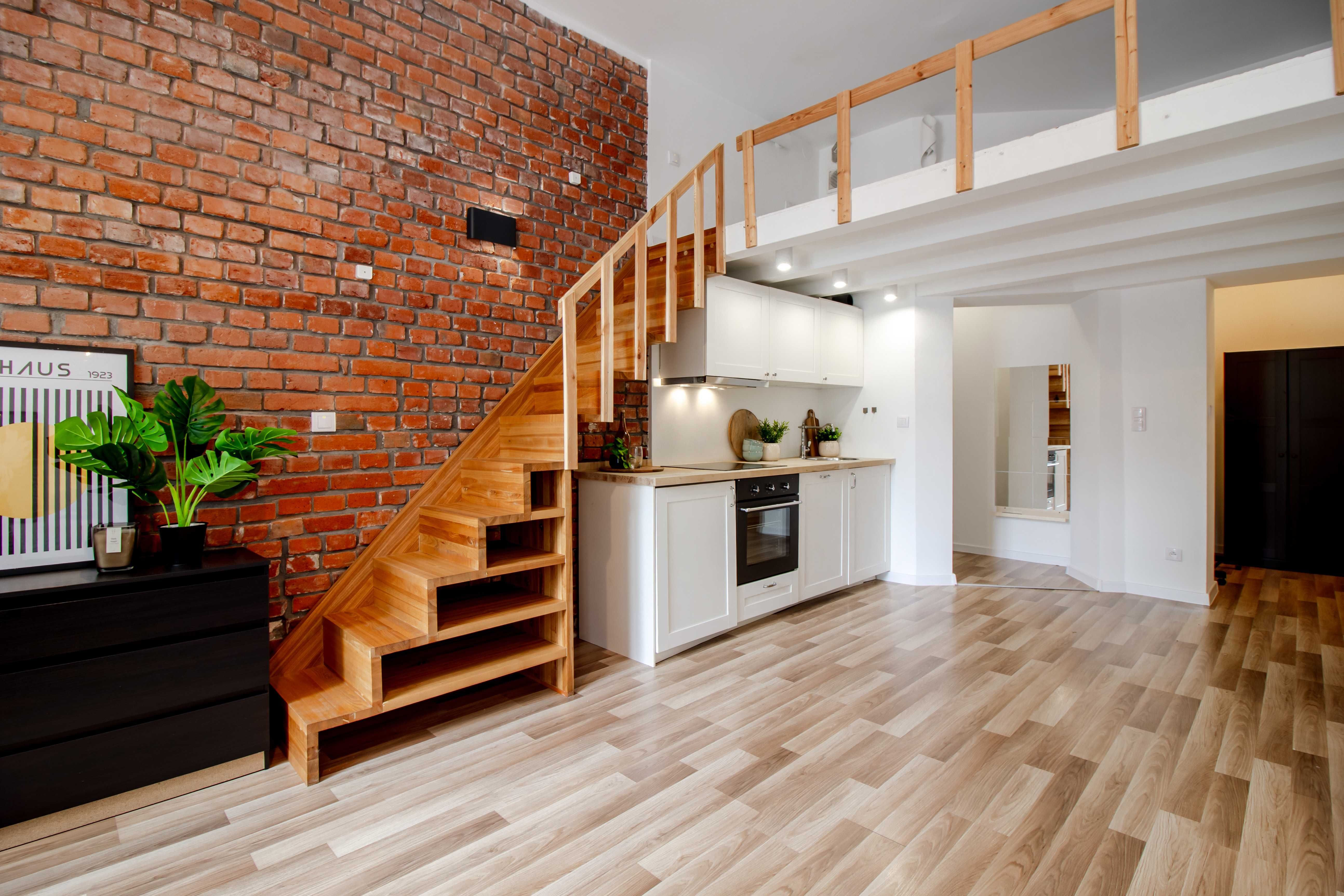 Piękna kawalerka z antresolą | przy pl. Grunwaldzkim | pet-friendly.