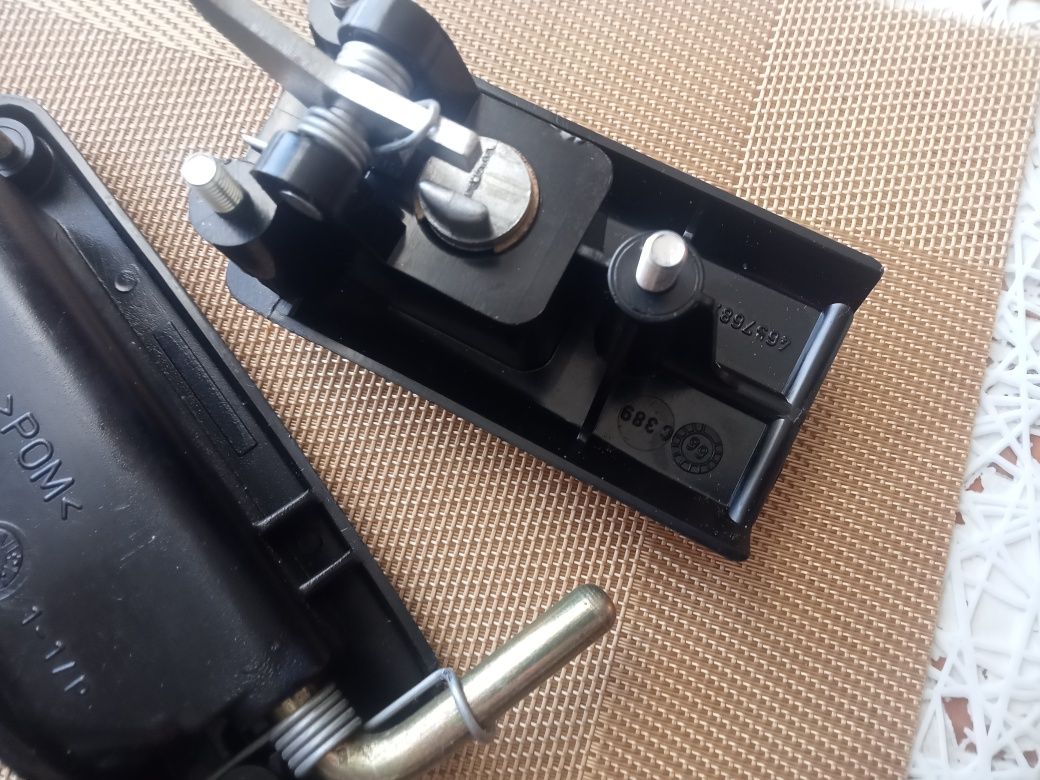 Fiat 126p ST FL, klamki zewnętrzne korek org Prl zamek kpl