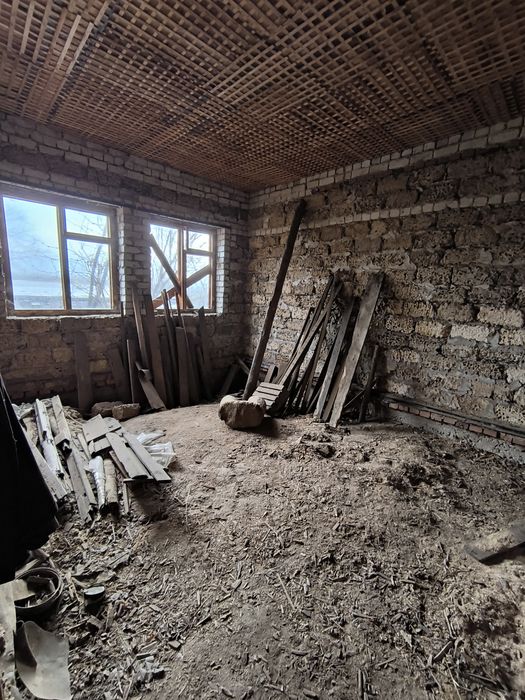 Продам будинок у Люботині