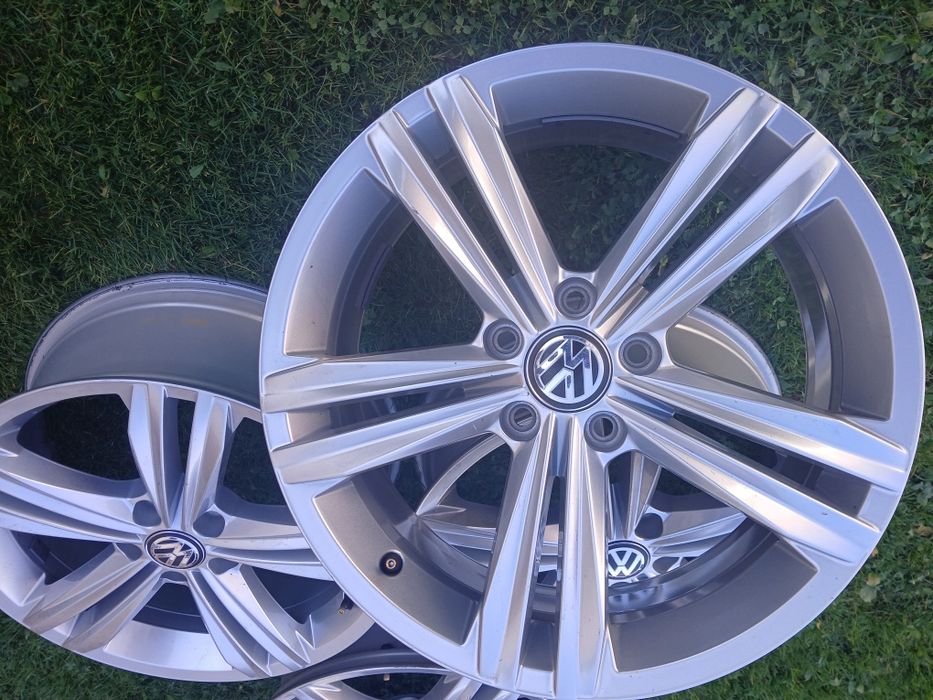 Vw Arteon Passat CC Tiguan R-line Skoda Kodiaq 2024r ,,demo,,