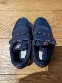 Buty dla dzieci Nike MD Valiant r. 30 dł wkładki 18,5