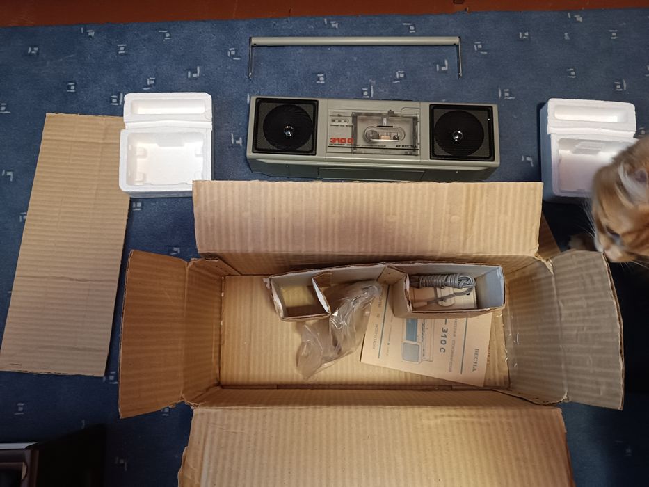 Продам магнитофон ВЕСНА М-310С