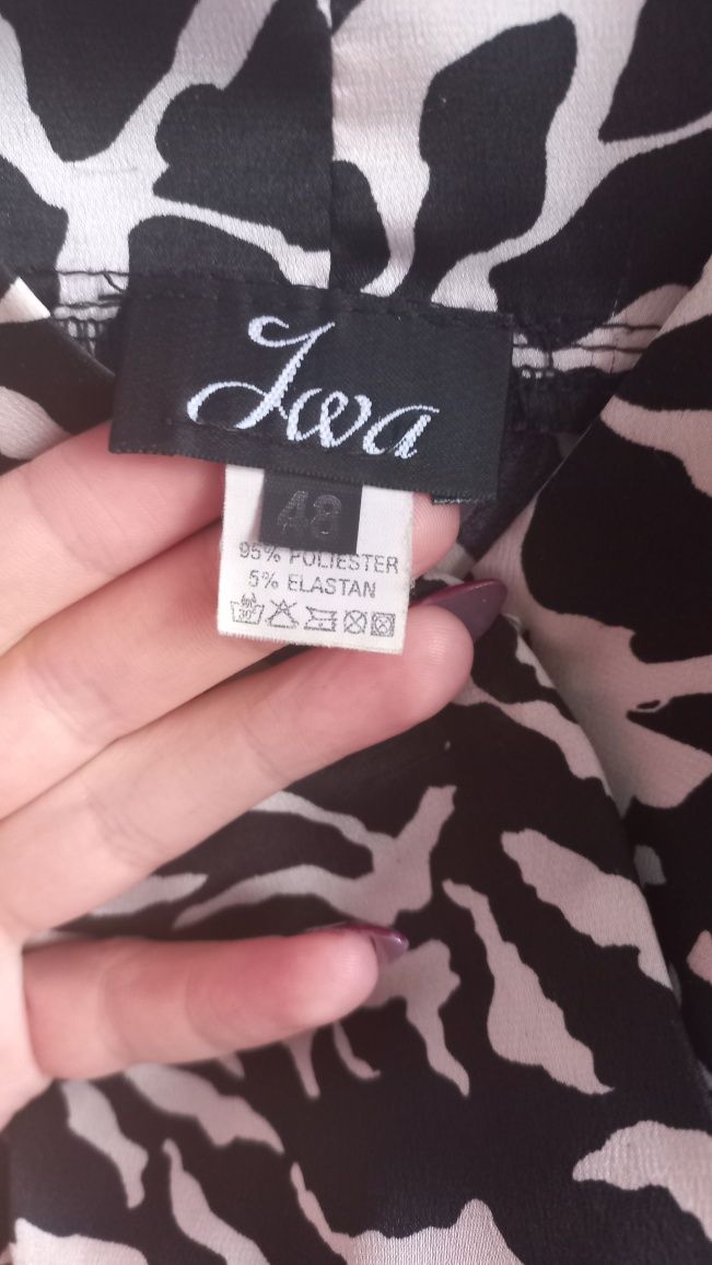 Sukienka  "ala" panterka rozmiar 48 polska produkcja
