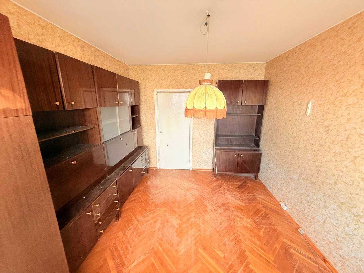Продаж 2к квартири Рональда Рейгана 30а