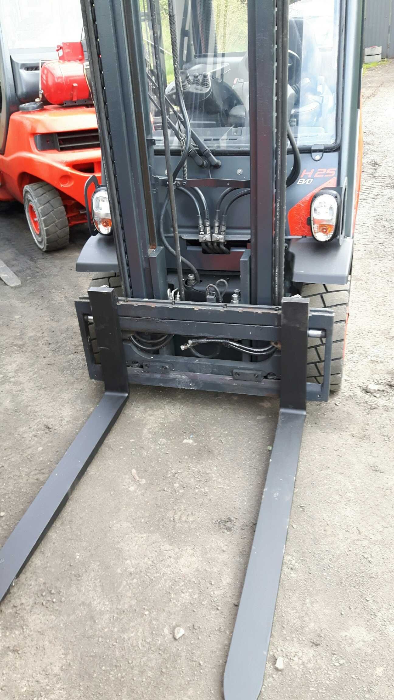 Wózek widłowy Linde H25D 4067 mth