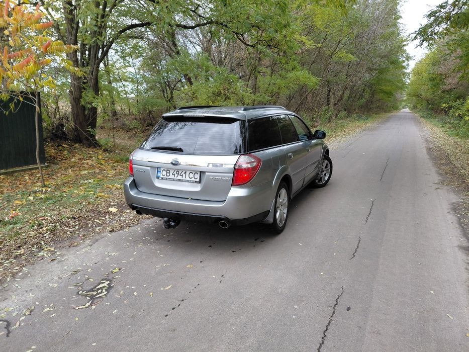 Продам Субару аутбек