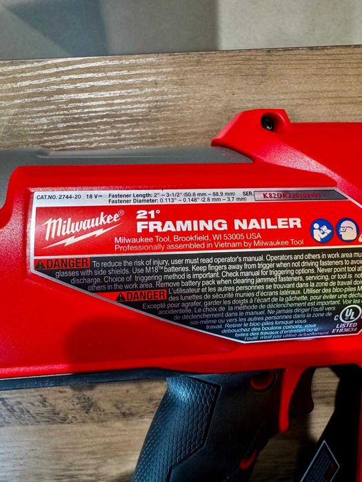 Gwoździarka M18 Milwaukee 2744-20 FFN21 21 stopni 50-90mm