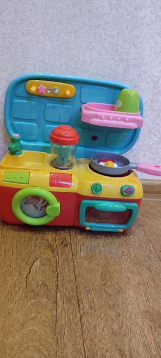 Детские кухни ,для девочек.Состояние отличное.