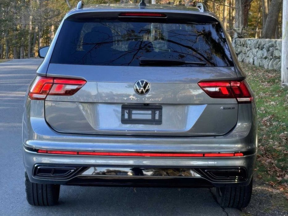 Volkswagen Tiguan SE R-Line Black 4Motion      2022