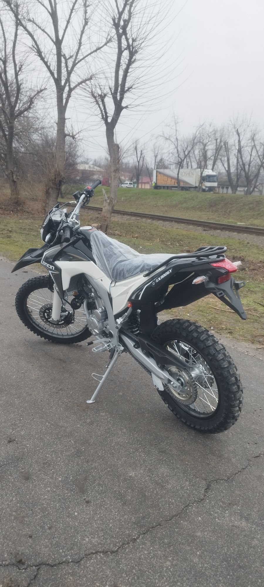 Мотоцикл Loncin LX300GY SX2