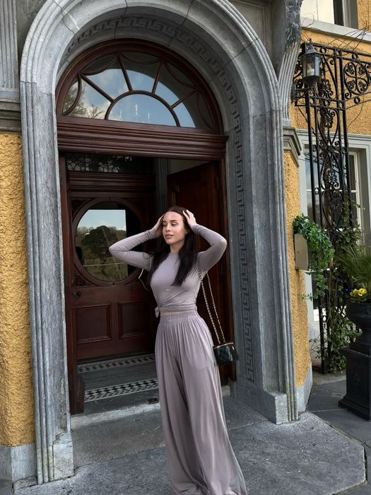 Ace est костюм кофта і штани