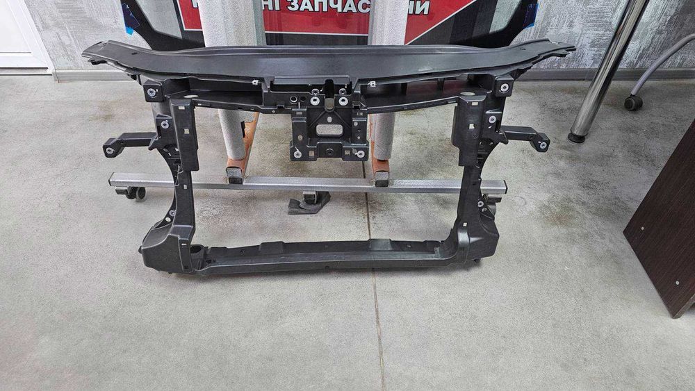 Панель передняя телевизор Volkswagen Passat B7 Пассат B7 11-15 EUR