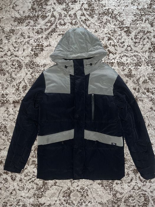 Зимова куртка STAFF