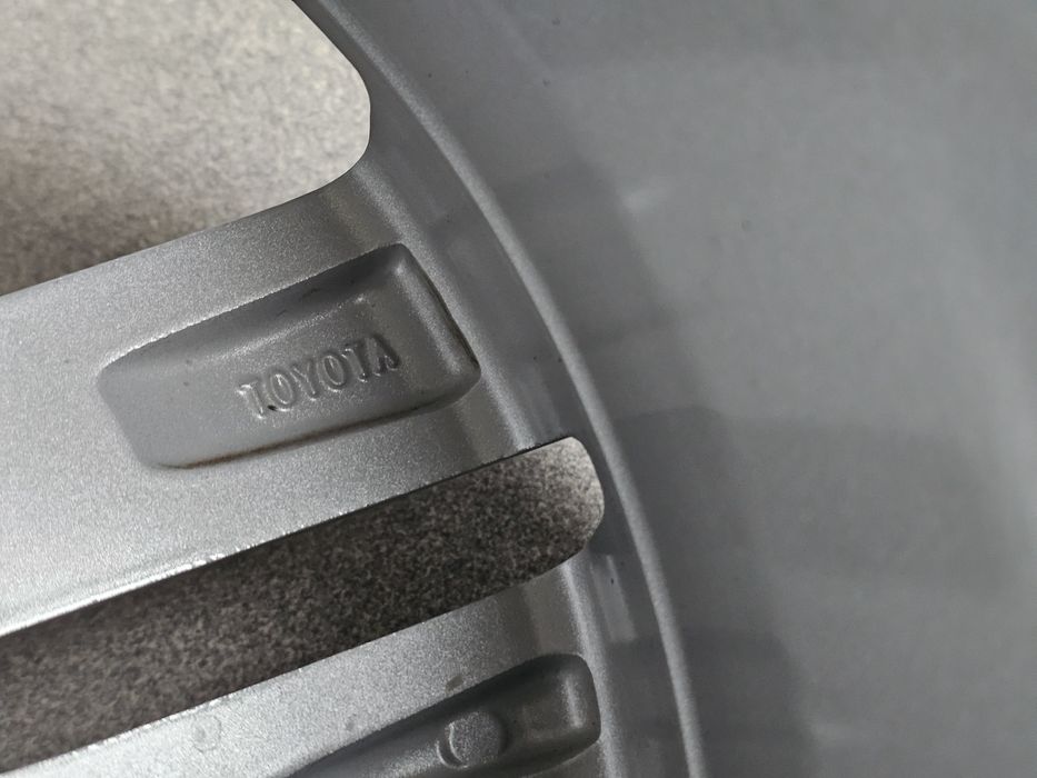 Alufelgi 16 5x114,3+czujniki Toyota Auris Corolla Verso Avensis Rav4