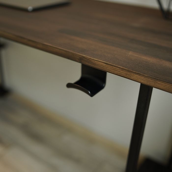 Стіл комп'ютерний