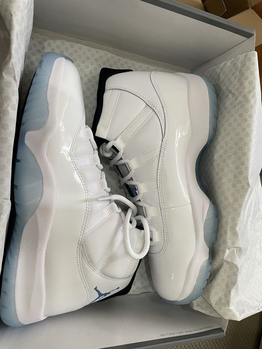 Jordan 11 Blue Legend
