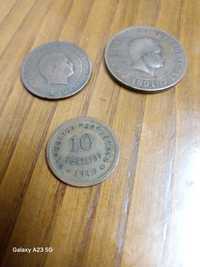 Lote de tres moedas muito antigas