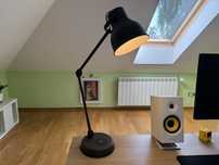 IKEA HEKTAR Lampa biurkowa z ładowarką indukcyjną, ciemnoszary