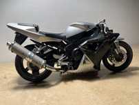 Модель мотоцикла  Yamaha YZF R-1