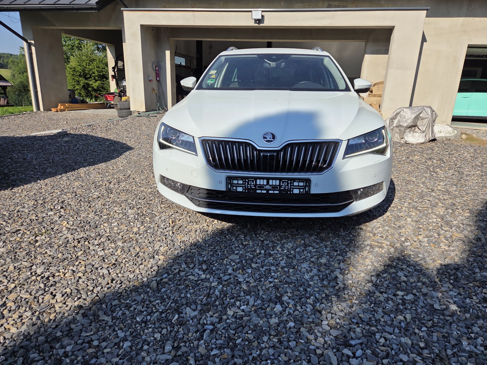 Skoda Superb 3V Kombi L&K 4x4 webasto