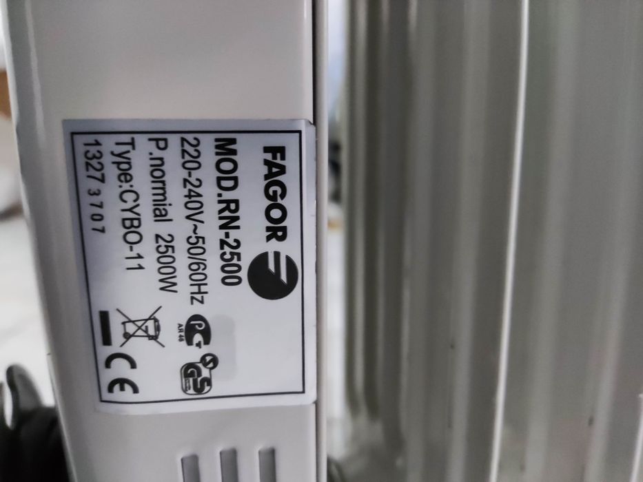 Aquecedor óleo Fagor 2500w
200
