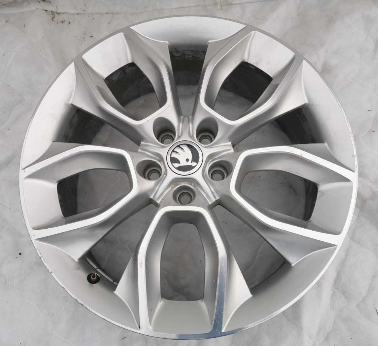 Felga aluminiowa 7Jx19 Skoda Kodiaq 5x112 ET43