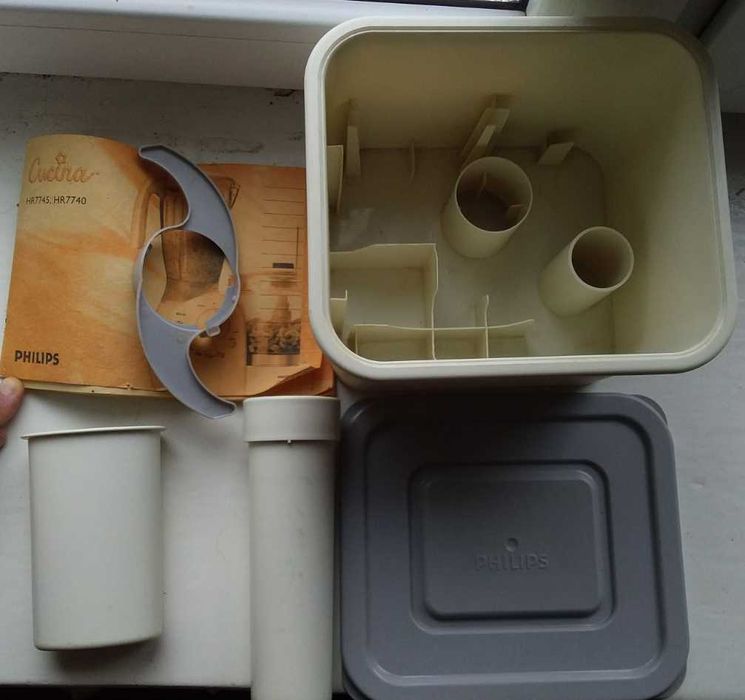 Запчасти кухонного комбайна Philips HR7625 и Cucina HR7745