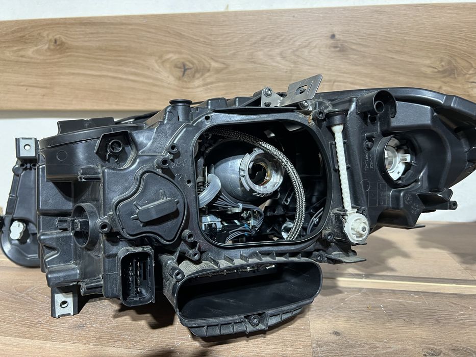 Lampa bmw f10 lift lci xenon skretny dynamic