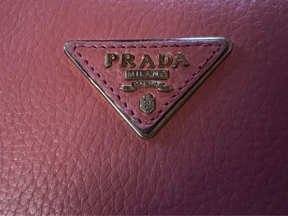 Гаманець prada