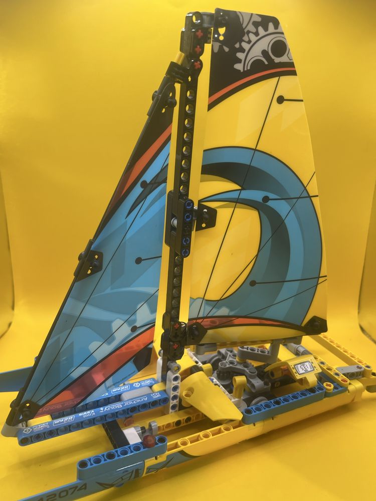 Lego Technic 42074 - Jacht Wyscigowy