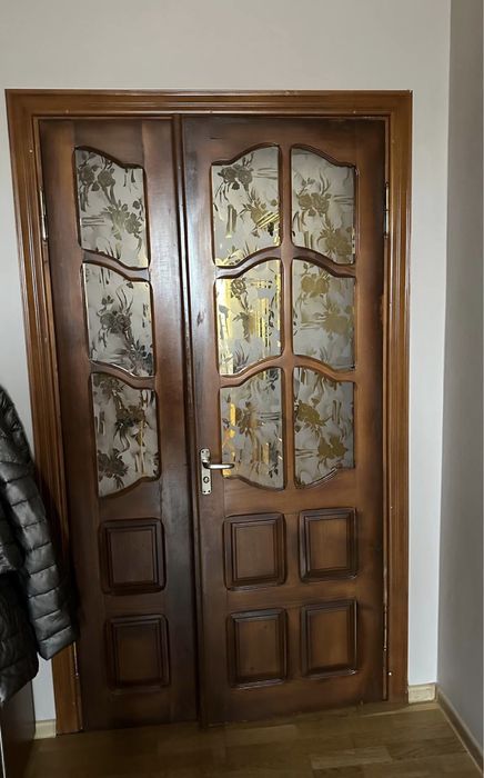 Продам дерев‘яні двері