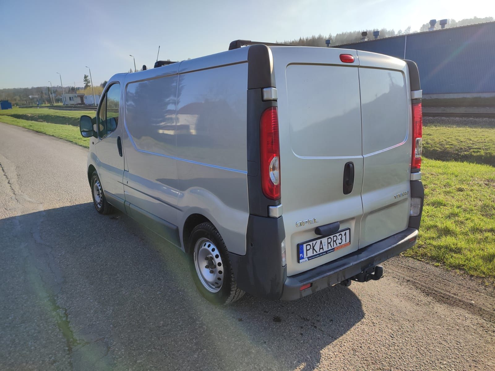 Opel VIVARO LIFT Zadbany Bez korozji Gotowy do pracy !!! Nowe Opony