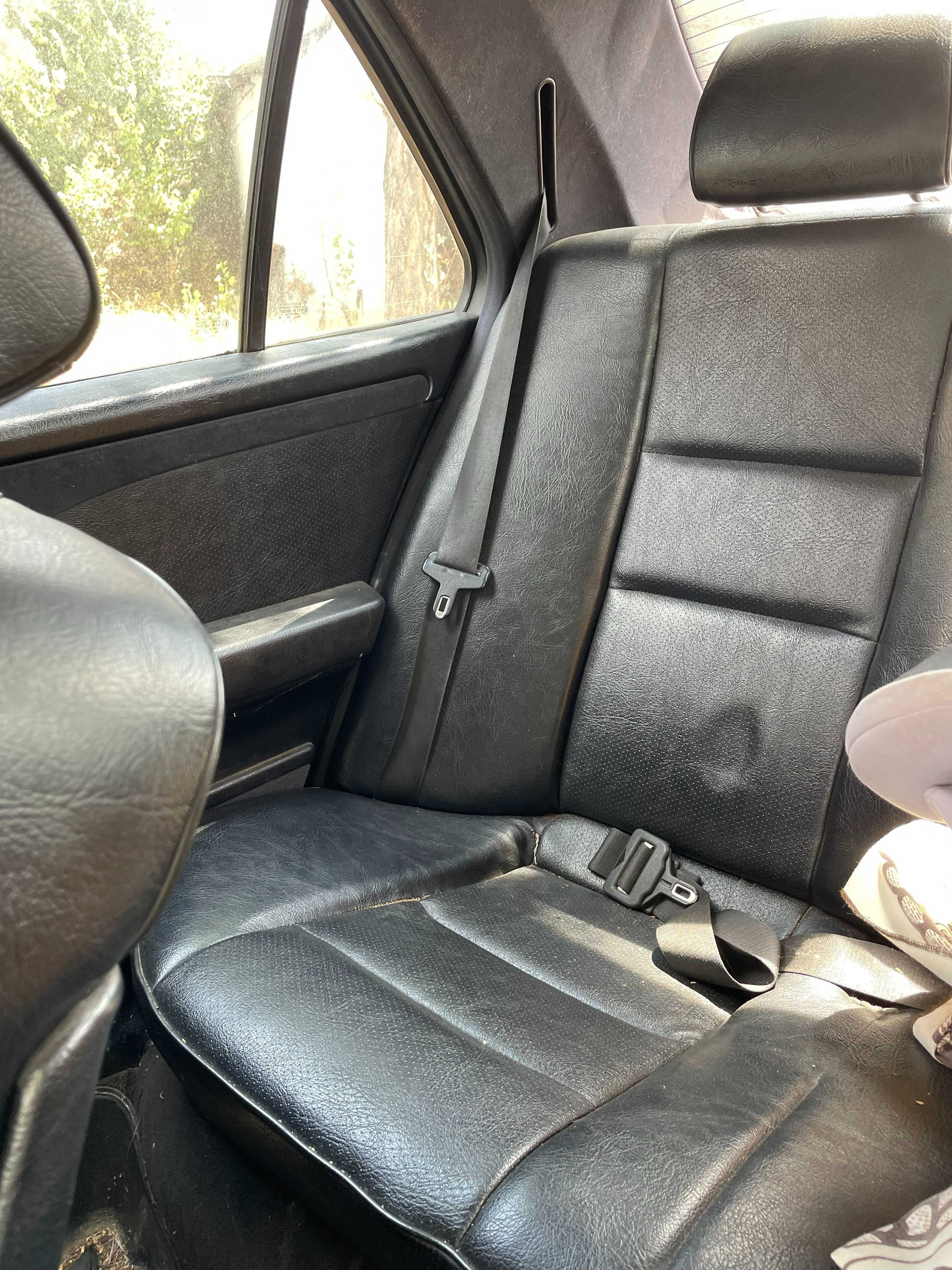 Mercedes-Benz E250