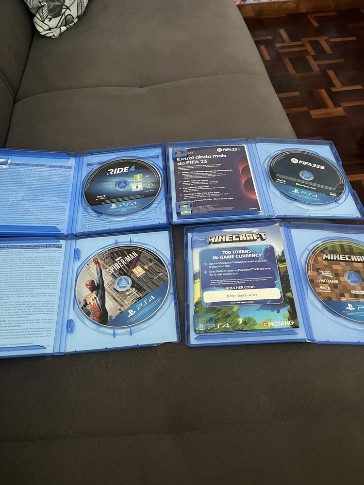 PlayStation 4 1TB + Controle extra