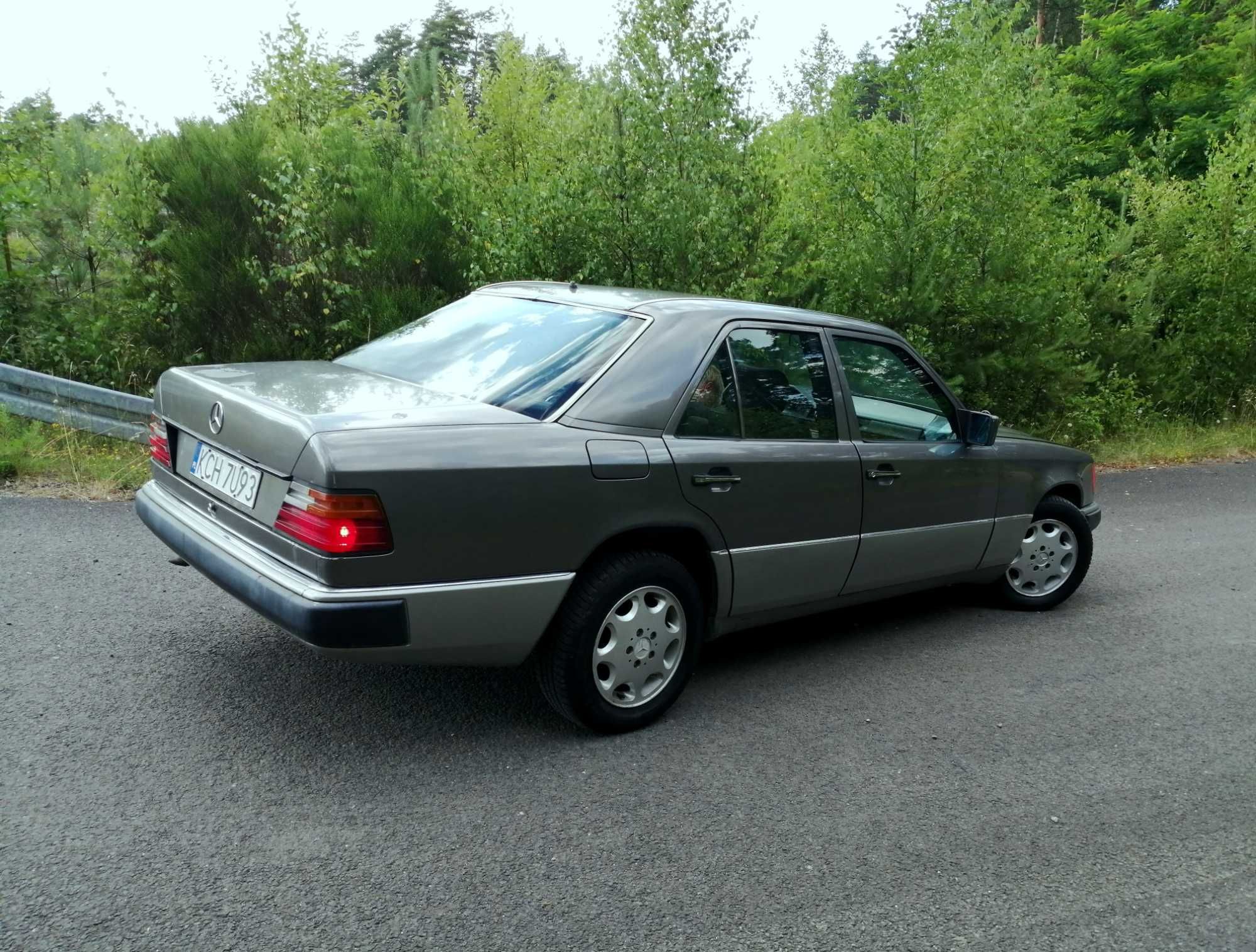 Mercedes Benz W 124 2,5 AUTOMAT 90 KM ALUFELGI Szyberdach SALON POLSKA