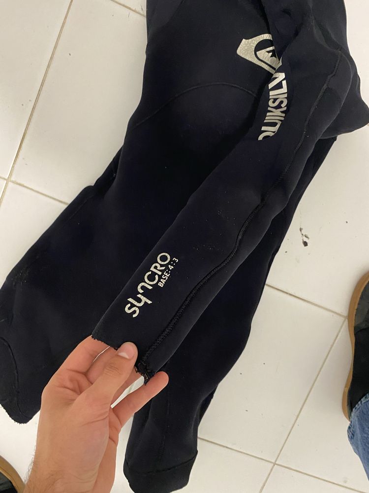Fato surf quiksilver tamanho XS
