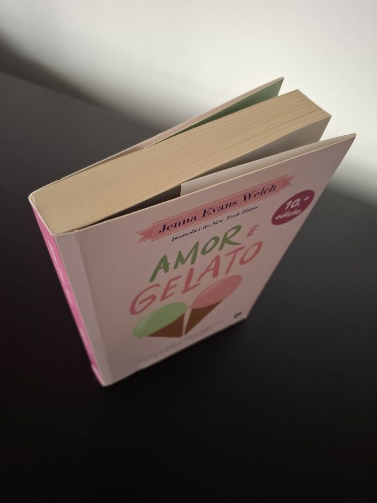 Livro Amor e Gelato