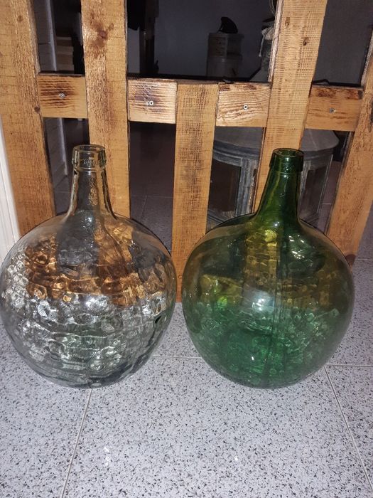 Garrafoes da fábrica viressa