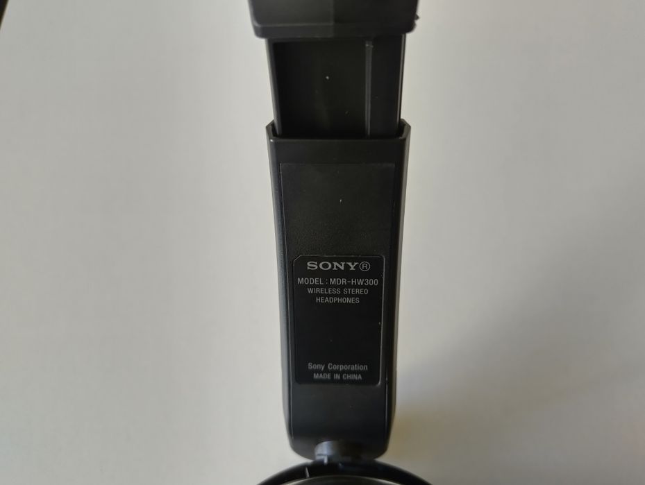 Headphones Sony MDR-HW300 (Bluetooth)