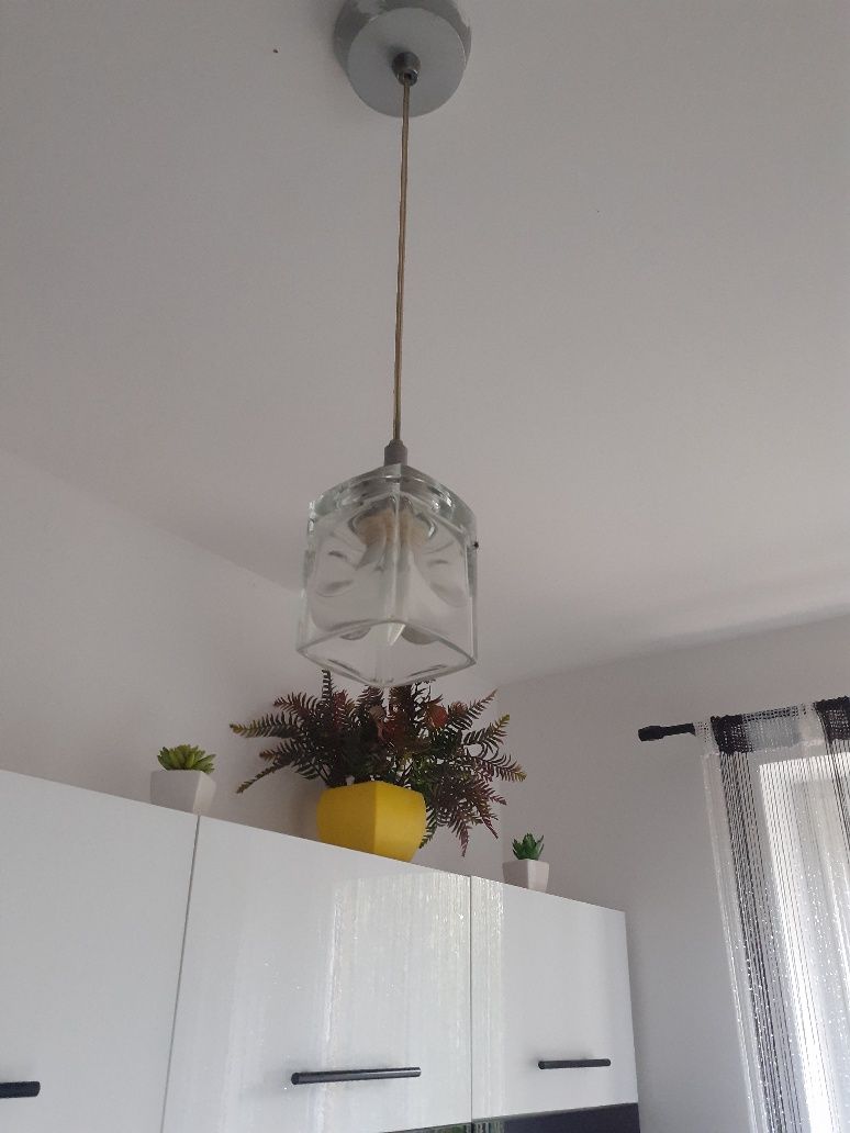 Żyrandole +  kinkiety komplet