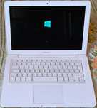 MacBook White com Wndows