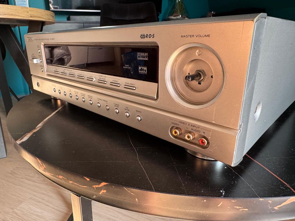 Teac AG-D8800 srebrny z pilotem