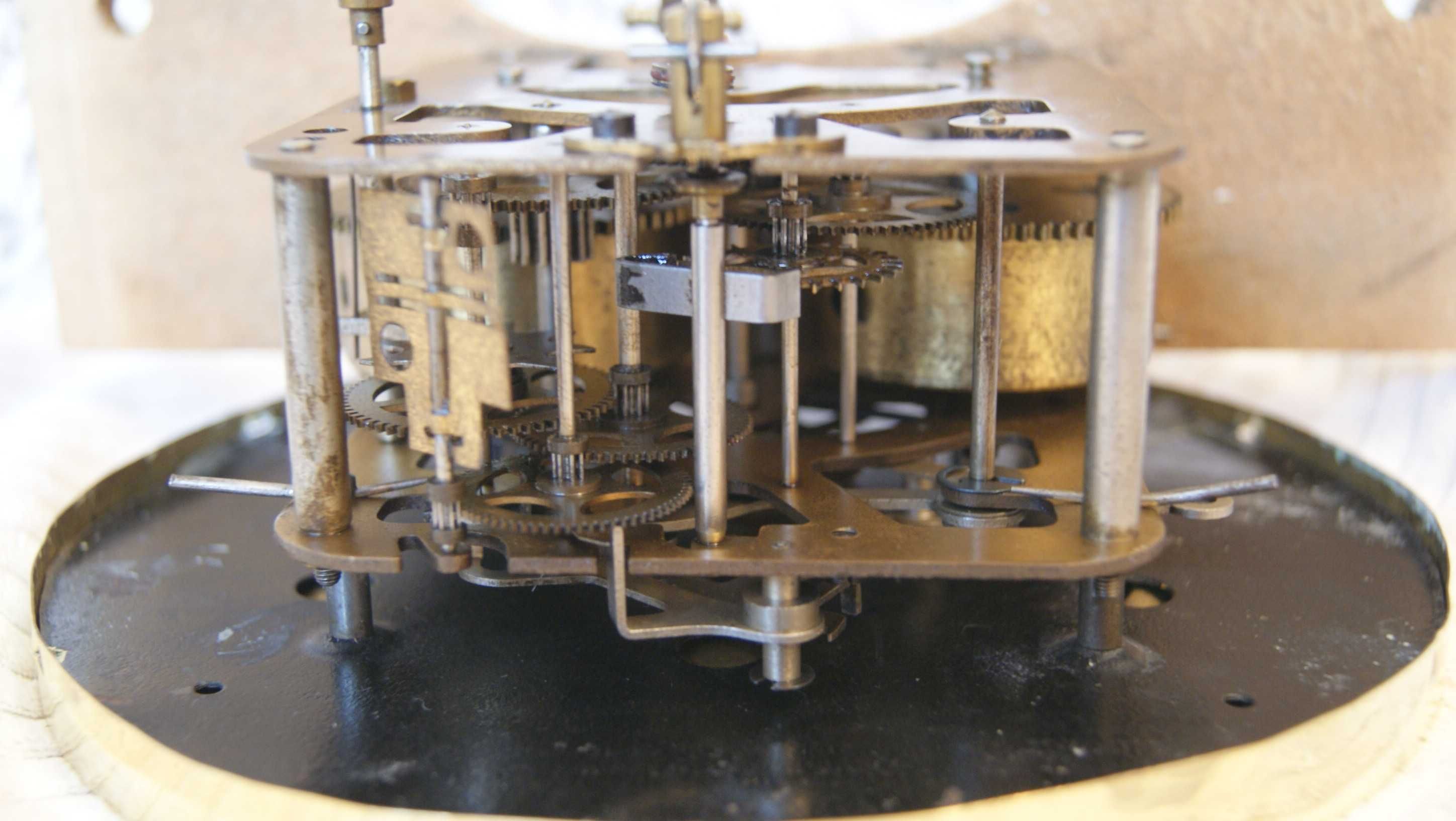 317 Zegar wiszący mechaniczny "ślązak"