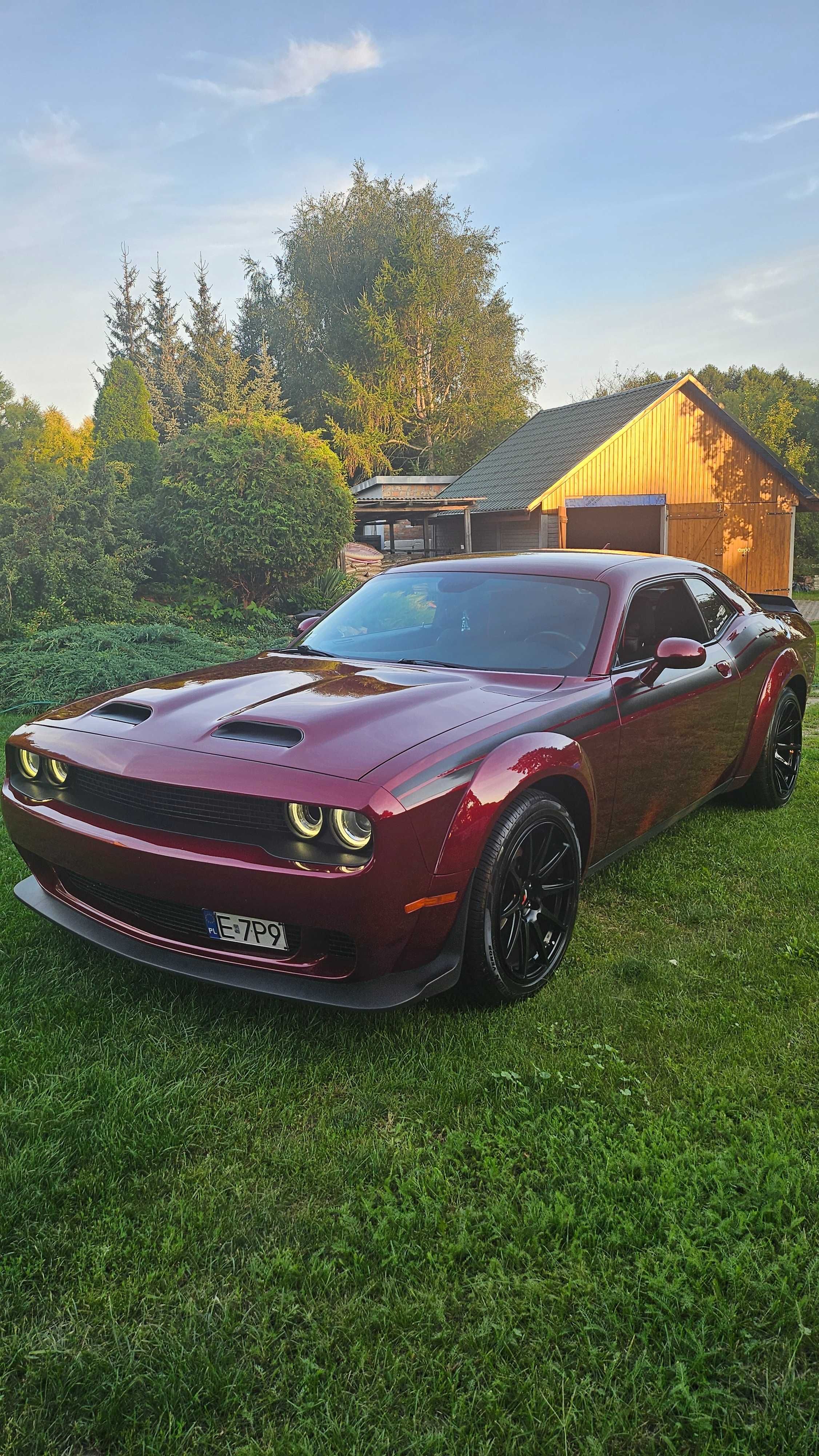 Dodge Challenger R/T 5.7 HEMI | Octane Red | Wide Body | Zadbany